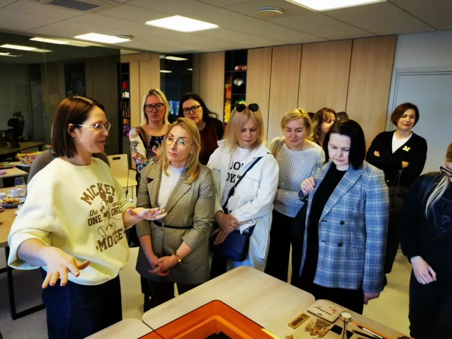 Atnaujintoje Šeduvos gimnazijoje – Radviliškio rajono anglų kalbos mokytojų metodinė diena