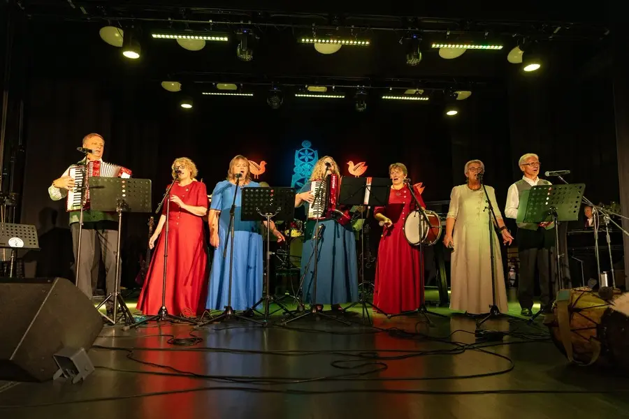 Baisogaloje skambėjo kapelų muzika – vyko šventė „Šok, trypk ir dainuok“