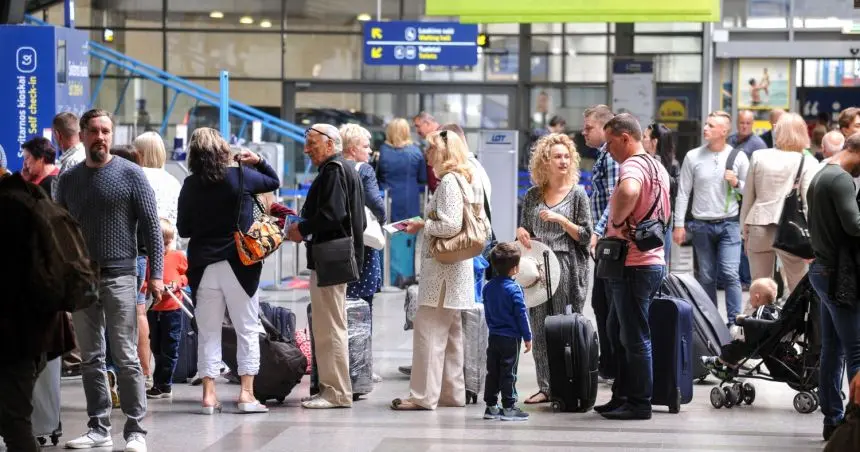 Ragina suklusti: emigrantų laukia piniginės išmokos