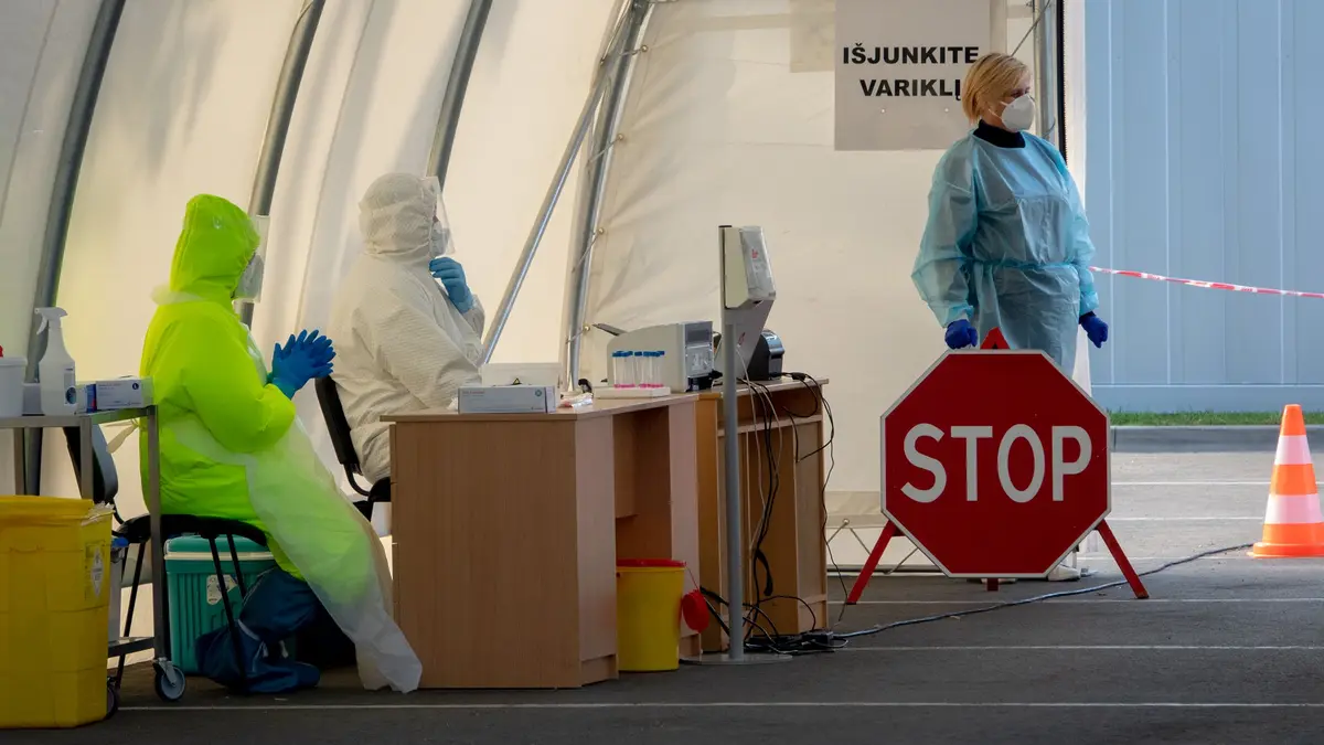 Raseinių mobiliame COVID-19 patikros punkte patvirtinti 35 nauji atvejai