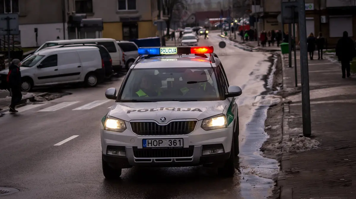 Avarija Raseinių rajone ir dingęs vairuotojas: policija ieško liudytojų