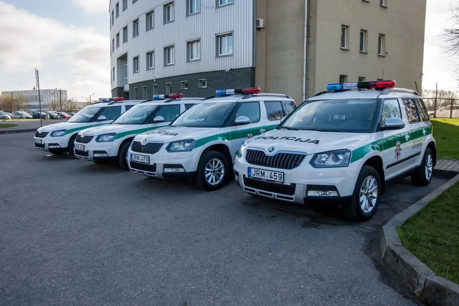 VRM: Vyriausybė pritarė dėl darbo užmokesčio kompensavimo išlaidų, pareigūnams bus skirta 2,3 mln. eurų