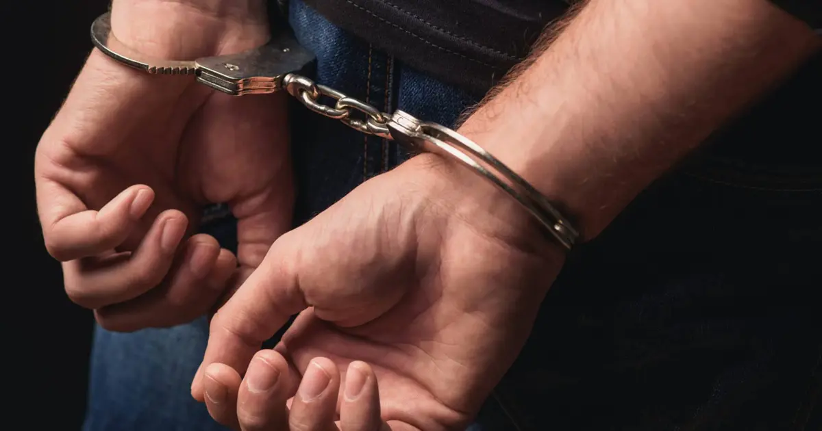Šiaulių pareigūnai sugriovė vyro iliuziją gimtinėje pasislėpti nuo atsakomybės už kitoje šalyje padarytą nusikaltimą