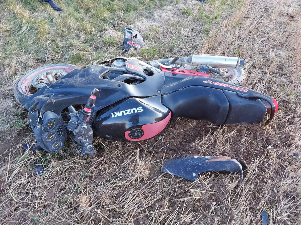 Raseinių rajone iš eismo įvykio pabėgusiam motociklininkui susitikimo su policija išvengti nepavyko