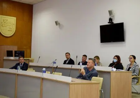 Susitikime su rajono verslo įmonėmis – dėmesys testavimui ir kitoms pandemijos valdymo priemonėms