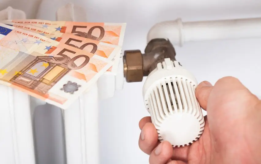 Vyriausybė pritarė papildomoms priemonėms energijos kainoms mažinti