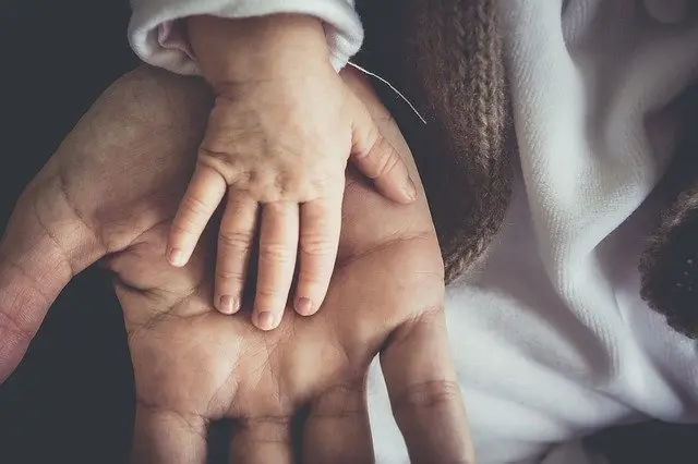 Patarimai tėvams ką nupirkti dovanų pirmaisiais vaiko auginimo metais