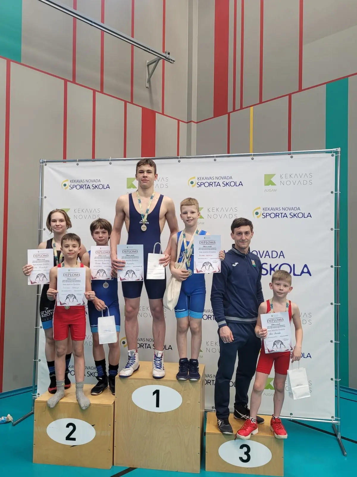 Raseinių sporto centro imtynininkai – tarptautiniame jaunučių ir jaunių laisvųjų imtynių turnyre Latvijoje