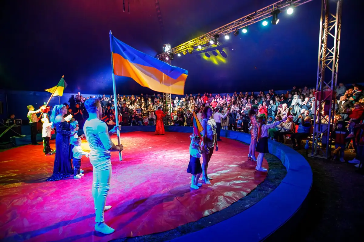 Cirkas iš Ukrainos „Odyssey“ atvyksta į Raseinius