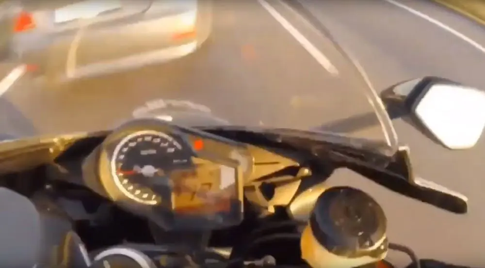Avarijoje nukentėjo du broliai motociklininkai