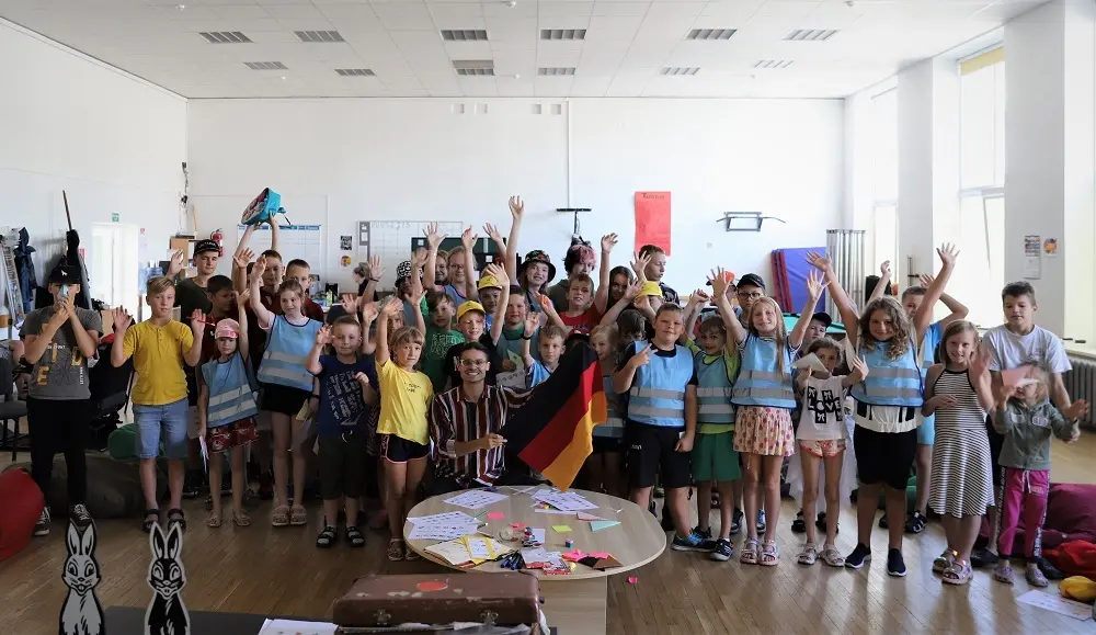 Dirbtuvės su iliuzionistu Ukrainos ir Lietuvos vaikams