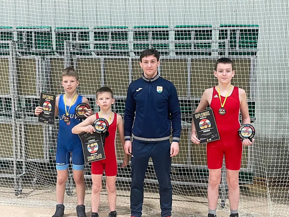Raseiniškiai imtynininkai Radviliškyje iškovojo net tris pirmąsias vietas