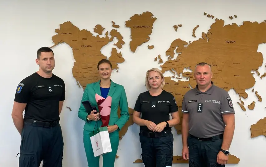 Policijos generalinio komisaro padėka Malaizijos lietuvių bendruomenės pirmininkei