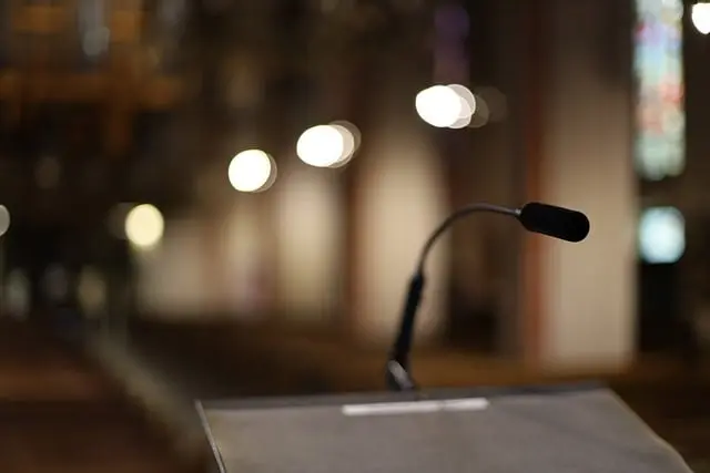 Kandidatai į Seimo narius Raseinių – Kėdainių apygardoje susitiko debatuose