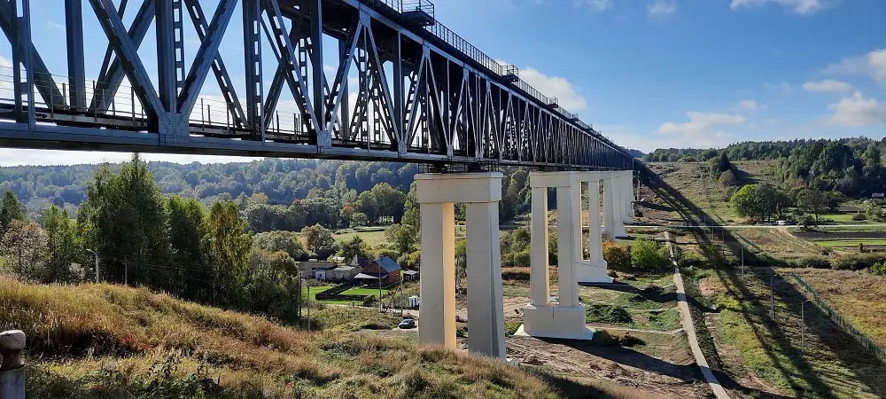 Lyduvėnų geležinkelio tilto apsauginėje zonoje rastas sprogmuo