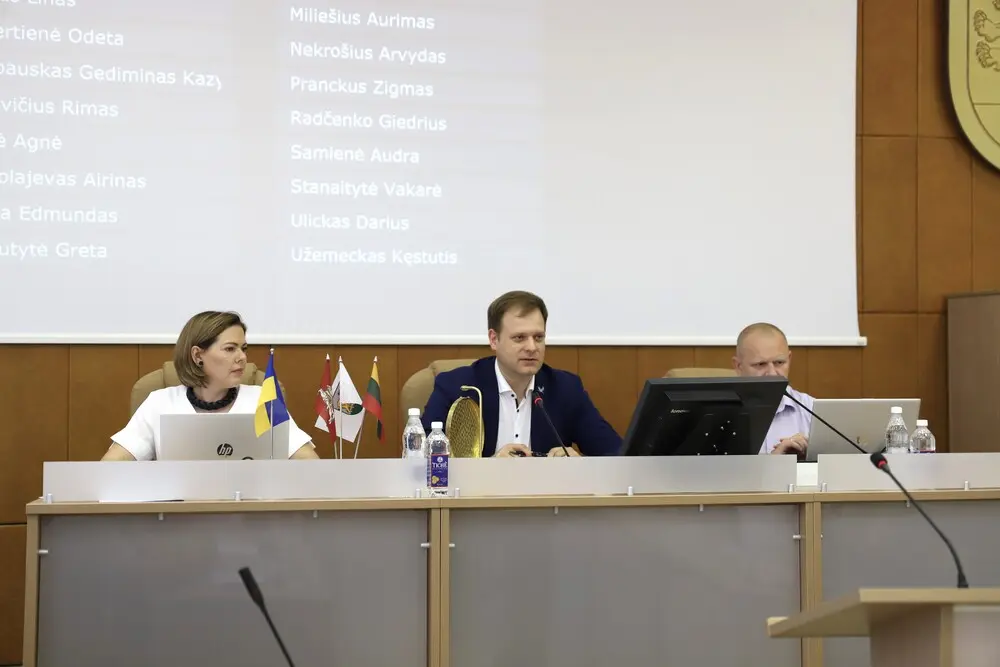 Duotas startas ligoninės naujos įrangos įsigijimui, sodininkų rėmimo programai ir vaikų plaukimo pamokoms
