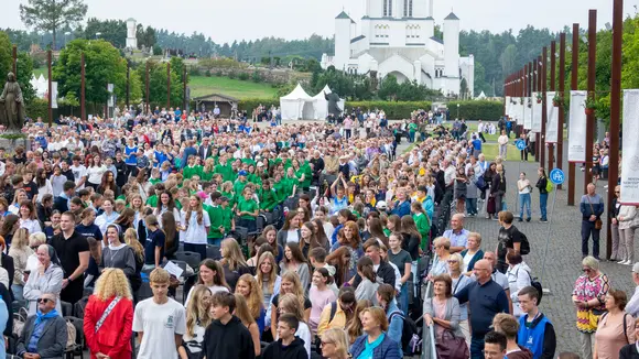 Moksleivių ir mokytojų piligrimystės džiaugsmas ir pamokos Šiluvoje
