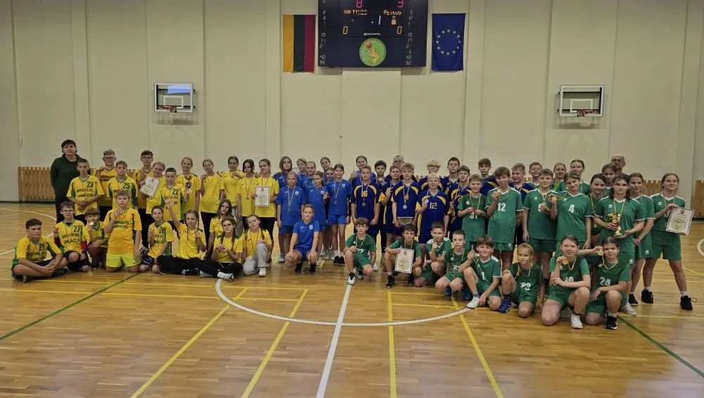 Raseinių rajono mokyklų žaidynių mergaičių ir berniukų kvadrato varžybos