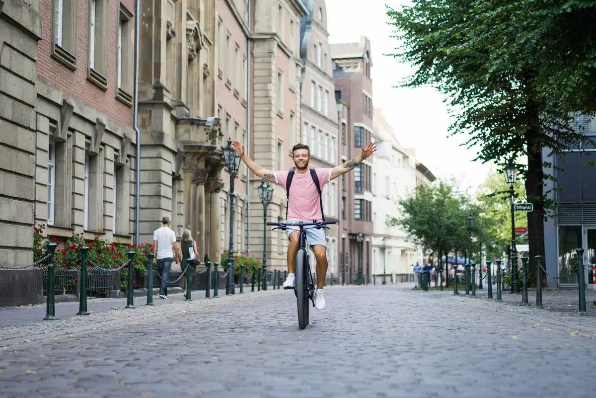 Judėkite sveikai: kaip važiavimas dviračiu padeda stiprinti širdį ir raumenis?