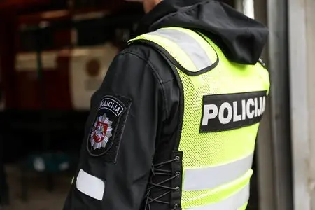 Policija ieško liudininkų: Raseiniuose ir Ariogaloje pasišalinta iš eismo įvykių vietų