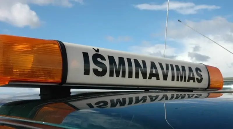 Raseinių rajono gyventojas į namus parsinešė karo laikų sprogmenį