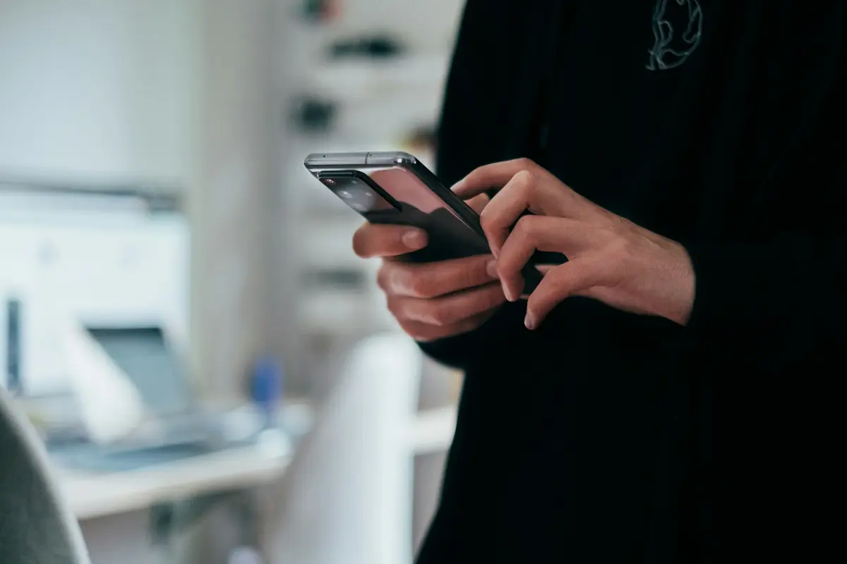 Kodėl prevencinė telefono priežiūra yra tokia pat svarbi kaip ir remontas