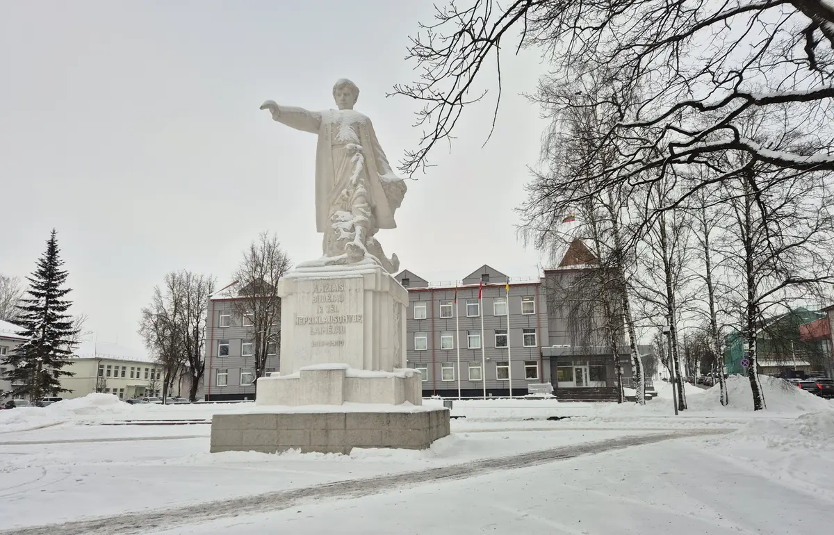Savaitės klausimas: ar Raseiniai palanki vieta smulkiam verslui? Gyventojai nusiteikę skeptiškai, verslininkų patirtys – nevienodos