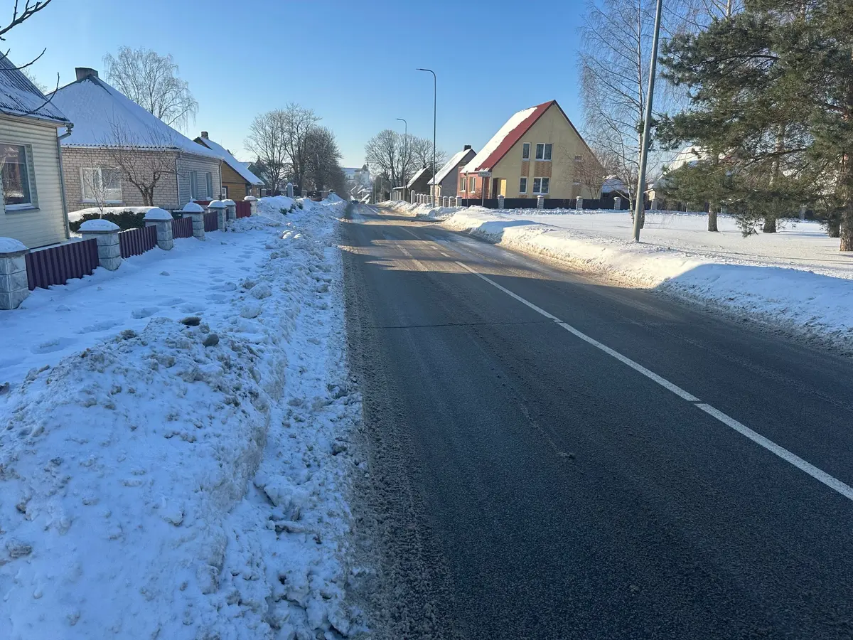 Valdiško sniego valymas už raseiniškių pinigus