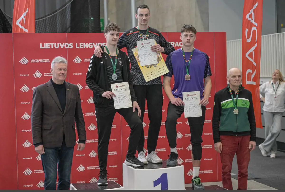 Lietuvos lengvosios atletikos čempionate puikūs raseiniškių pasirodymai
