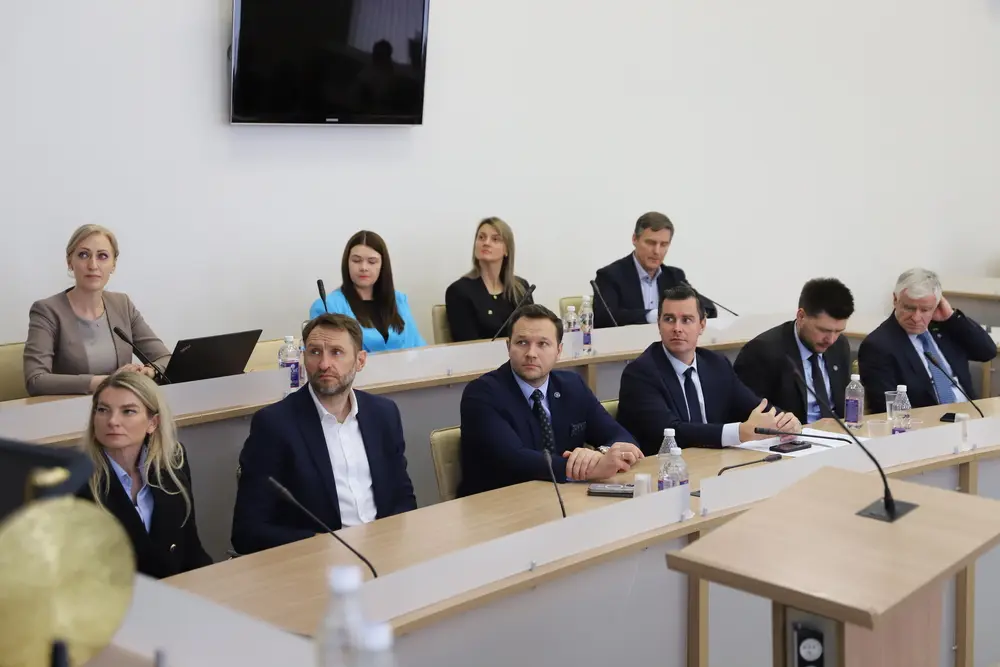 Raseinių rajone viešėjęs ekonomikos ir inovacijų ministras su komanda aptarė verslo plėtrą, investicijas ir Šiluvos perspektyvas