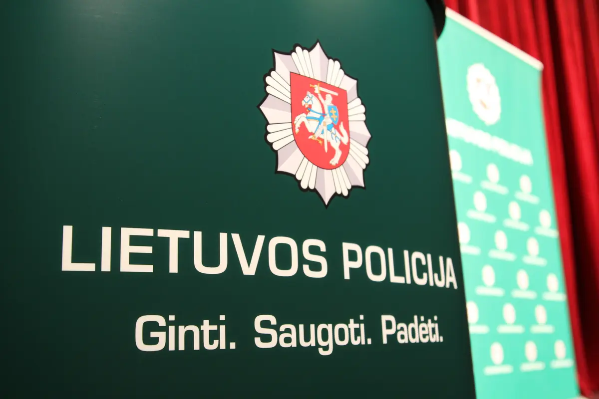 Artėjant Policijos dienai pagerbti rajono pareigūnai ir policijos rėmėjai