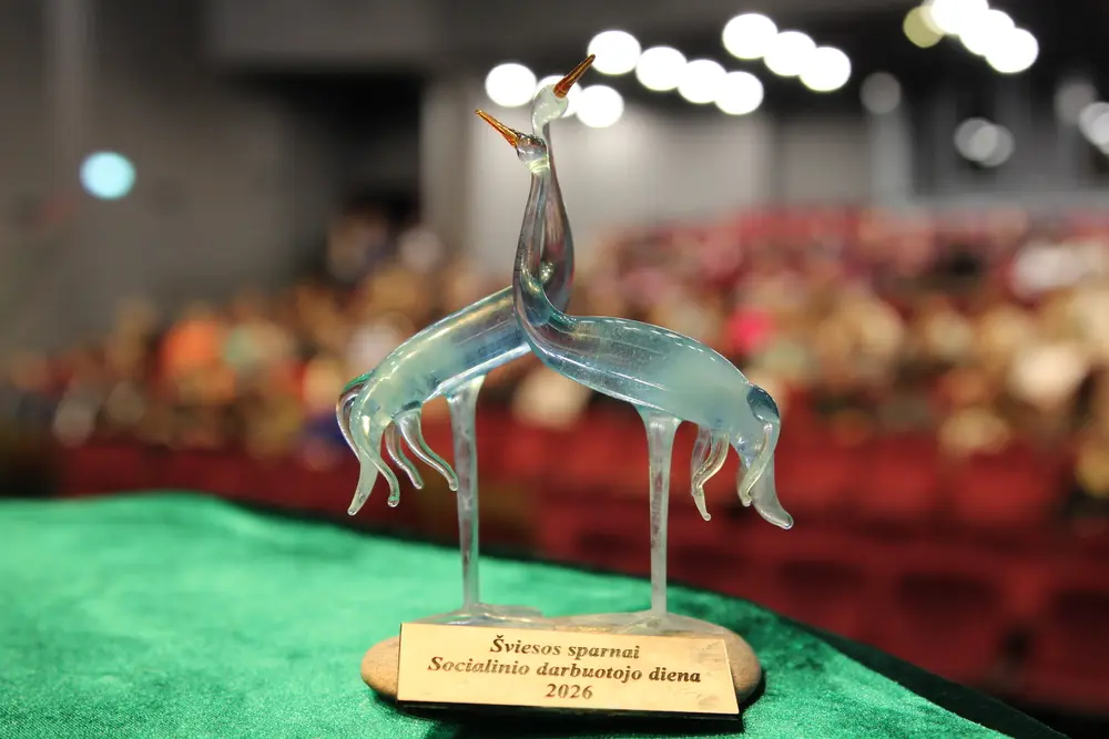 Socialinių darbuotojų dienos proga Raseiniuose įteiktos mero padėkos ir naujoji nominacija „Šviesos sparnai“