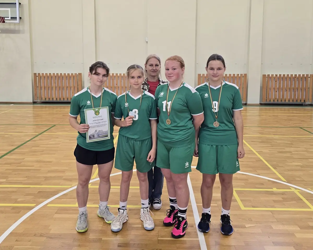 Raseinių Viktoro Petkaus merginų krepšinio 3x3 komanda