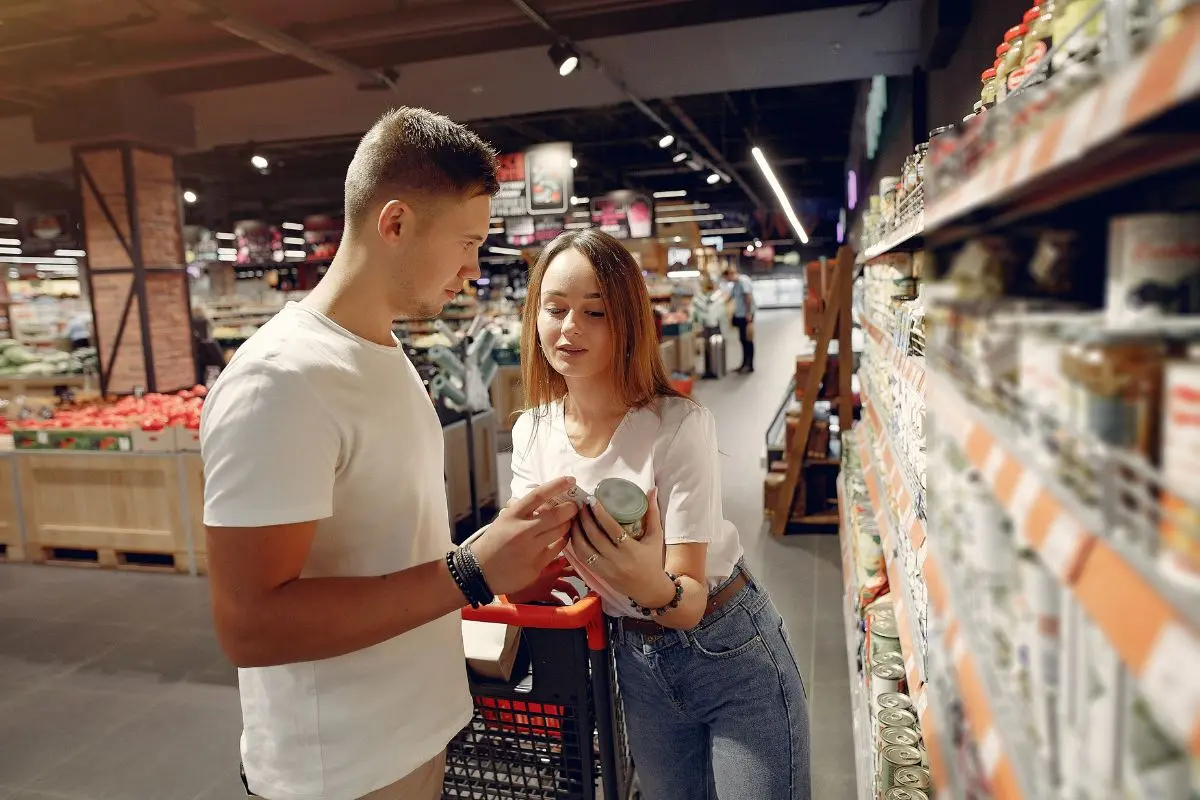 Ar verta pirkti privačių prekių ženklų produktus? Kuo jie skiriasi nuo žinomų gamintojų?