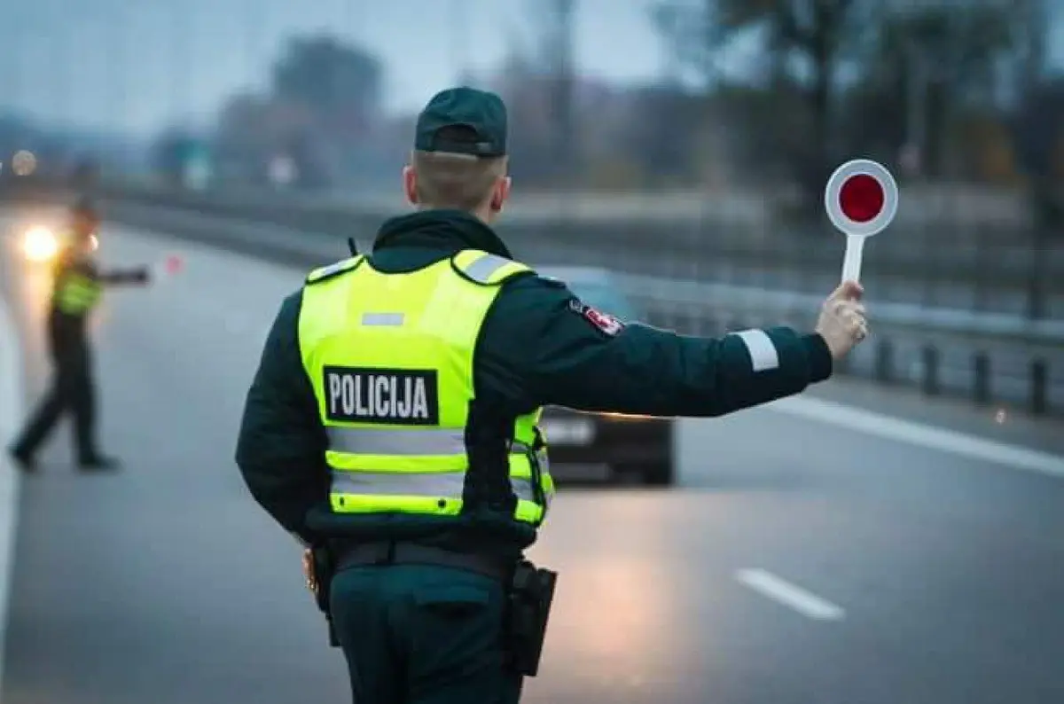 Šakių rajone sulaikytas itin neblaivus vairuotojas