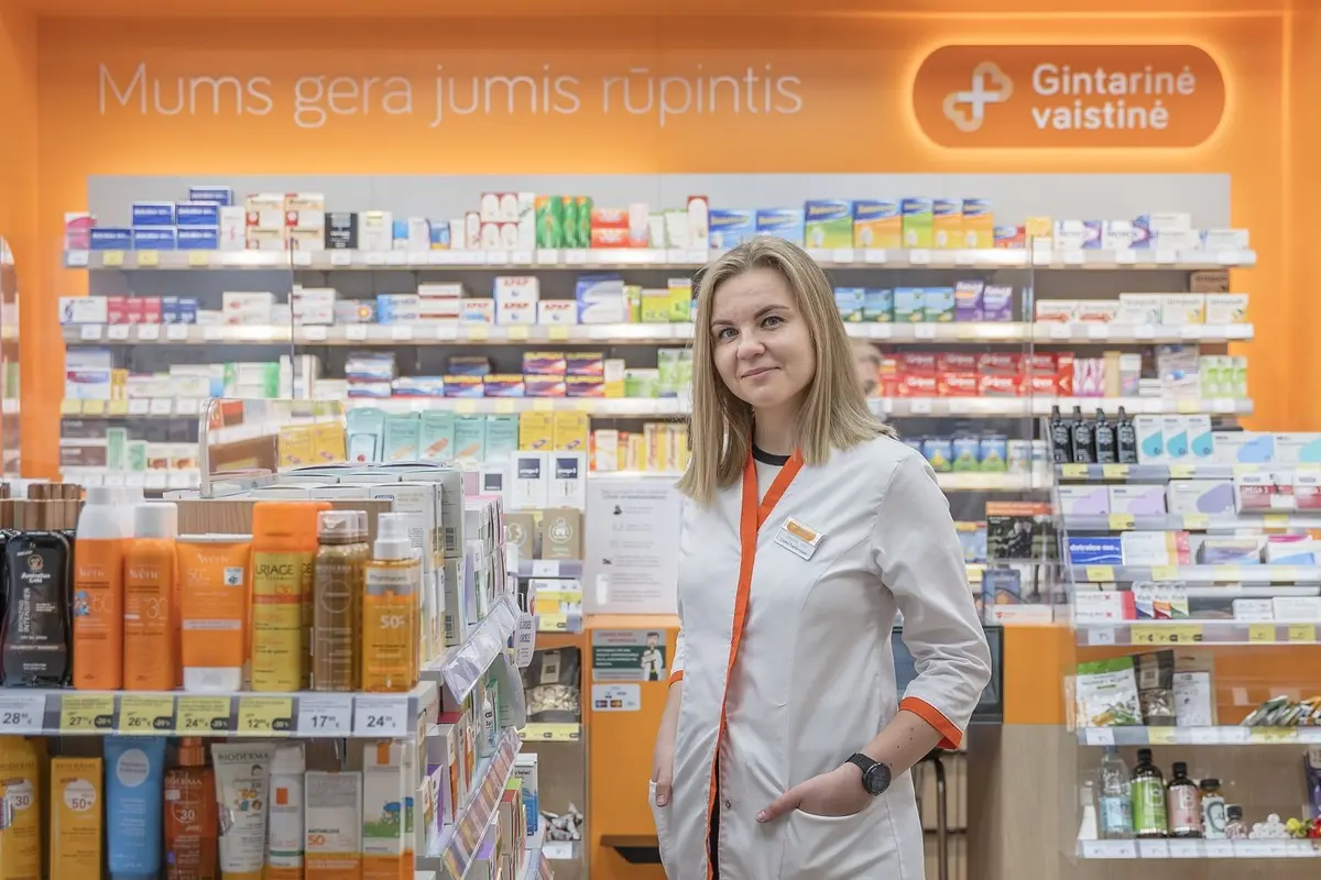 Vaistininkė: kodėl vaistų negalima užsigerti pienu ar greipfrutų sultimis?