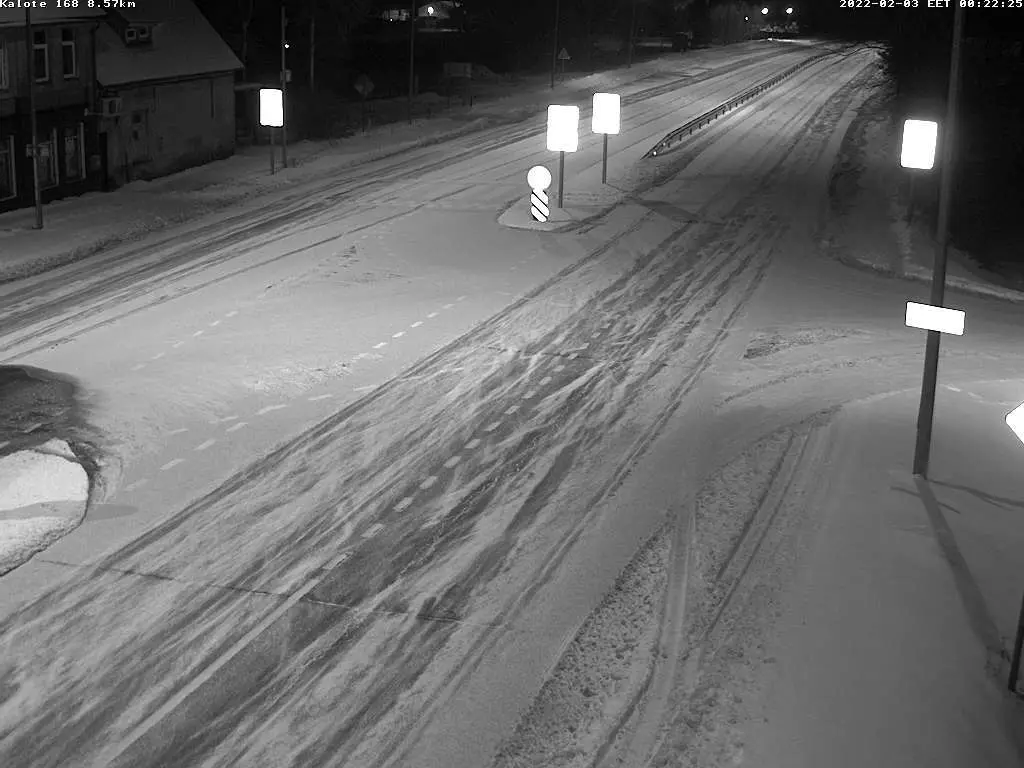Eismo sąlygas sunkina snygis ir plikledis!
