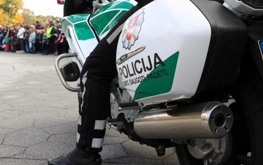 Nuo kovo 1-osios motociklai išrieda į kelius: neskubėkite pradėti sezono!