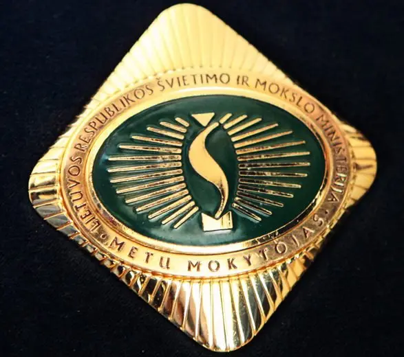 Dėl metų mokytojo premijos