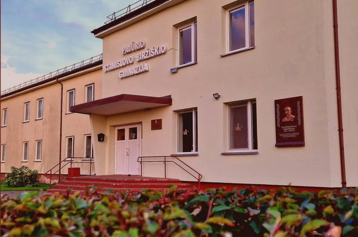 Prasideda Pajūrio Stanislovo Biržiškio gimnazijos erdvių atnaujinimo darbai
