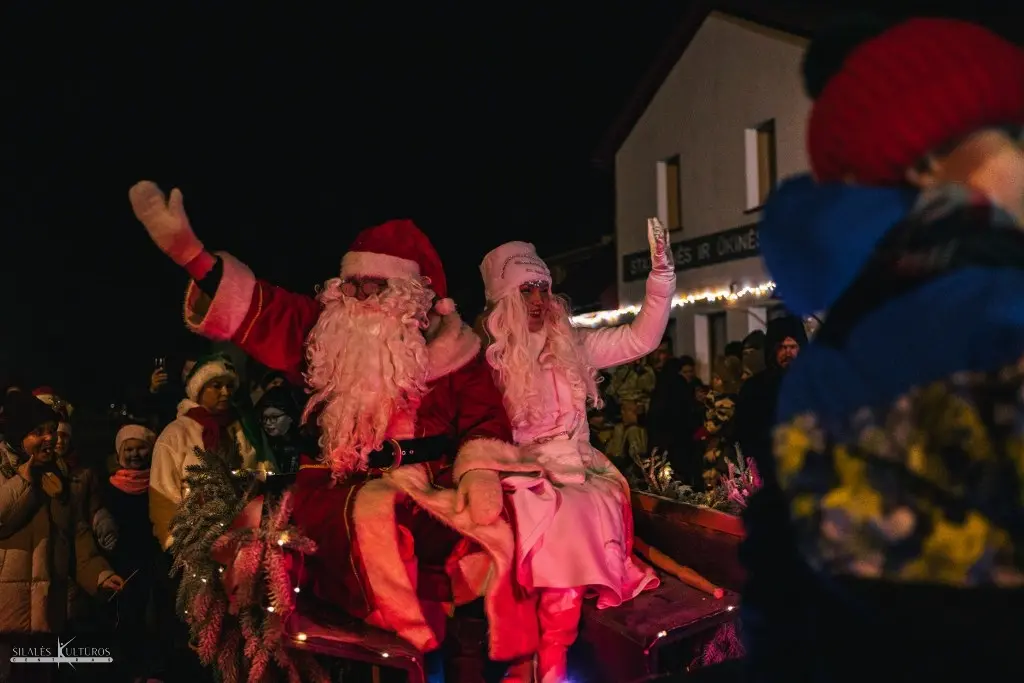 Kvėdarnos eglutė suspindo šviesomis