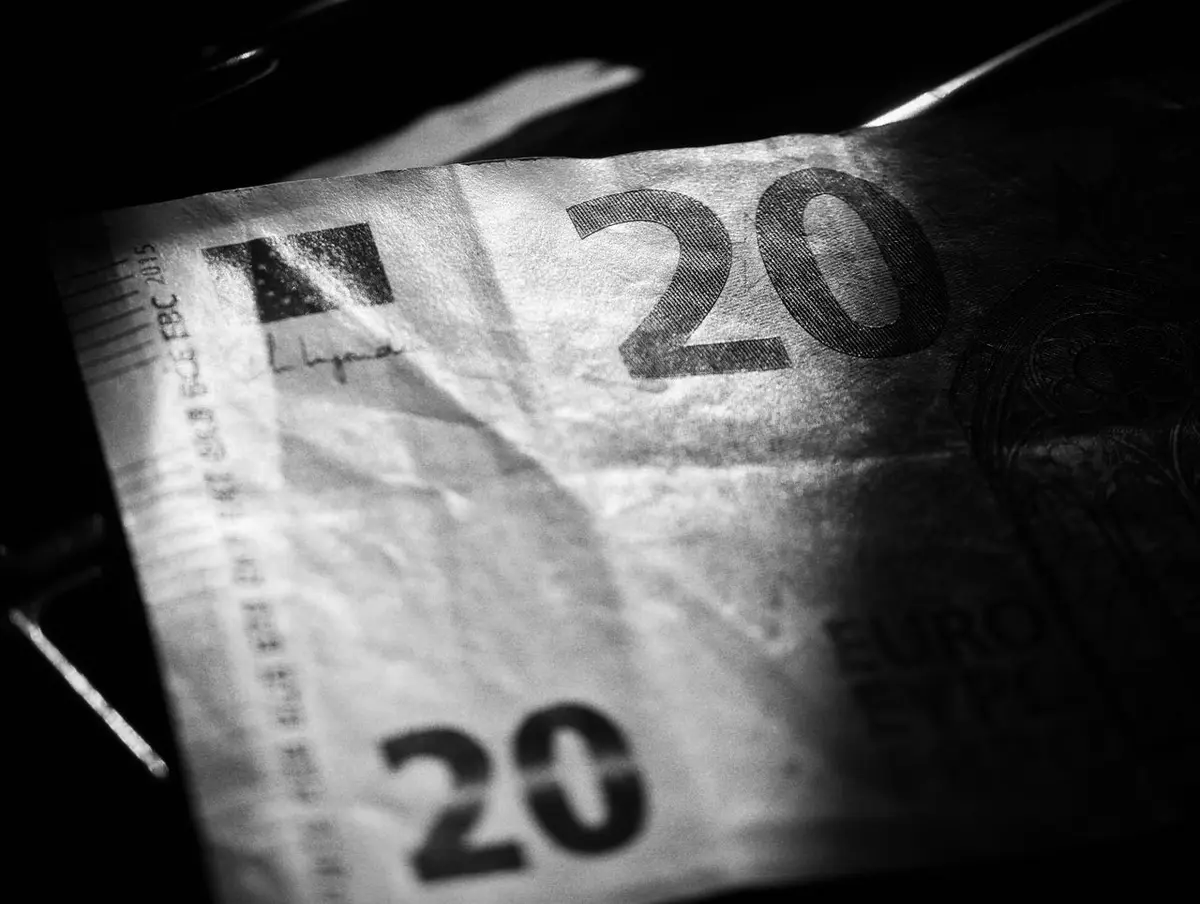 Piniginis ginčas tarp pažįstamų — kaip jį išspręsti neprarandant santykių?