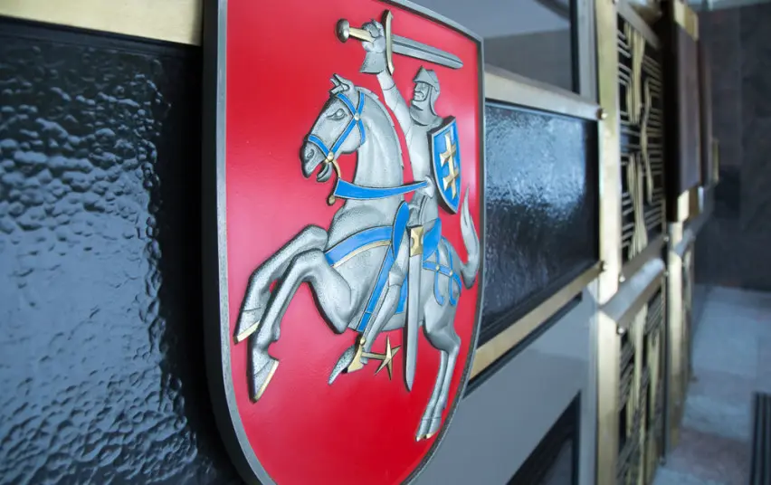 Seimas pritarė Valstybės tarnybos pertvarkai