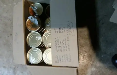 VMVT inspektoriai gyvenamojo namo garaže surado nelegalų mėsos konservų fabrikėlį