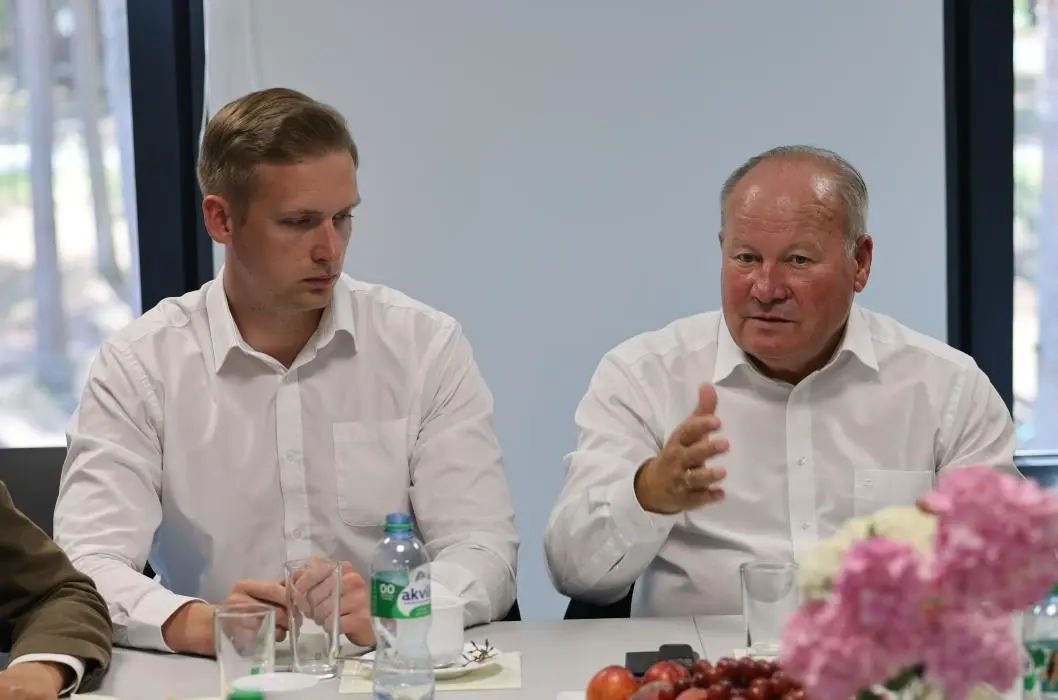 Žiedinių savivaldybių merai prašo A. Dulkio patikslinti pacientų pavėžėjimo tvarką
