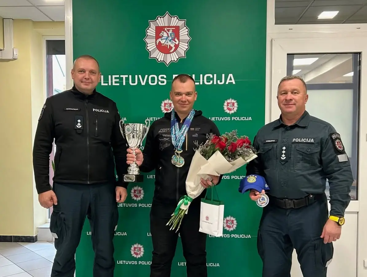 Sveikiname Justą Šidlą – Utenos policijos pareigūną, tapusį Pasaulio spiningavimo iš valčių čempionu