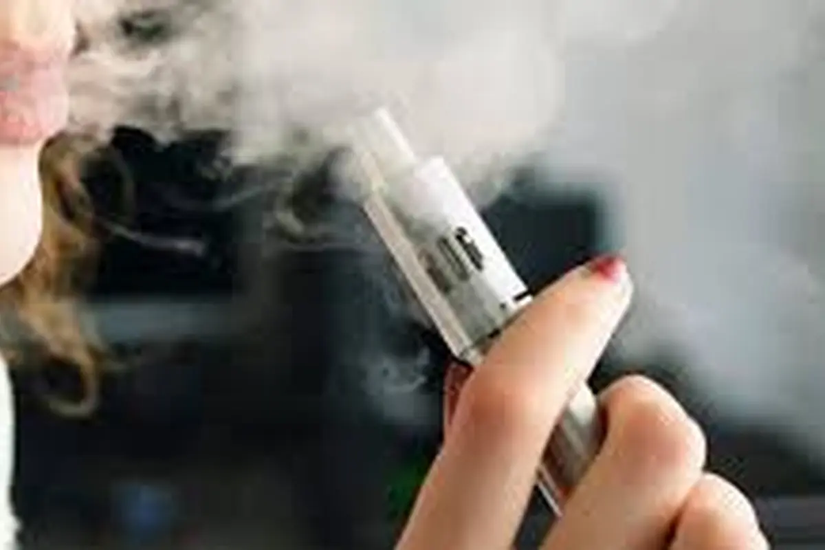 Įtariama, elektroninės cigaretės dūmo ir alkoholio kokteilis nepilnamečius paguldė į ligoninę