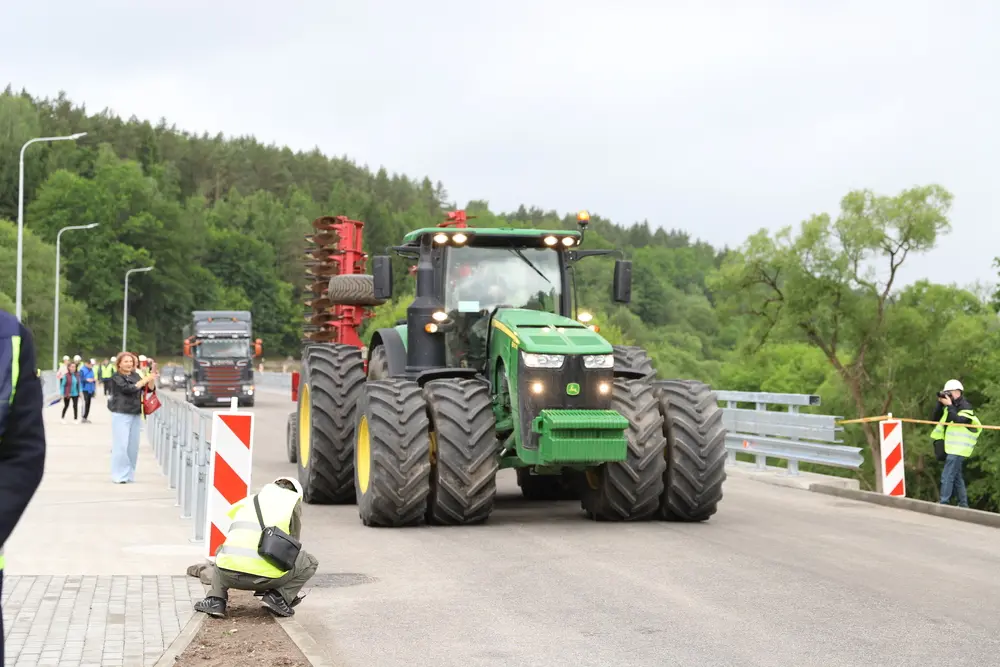 Ariogaloje atidarytas naujasis tiltas per Dubysą