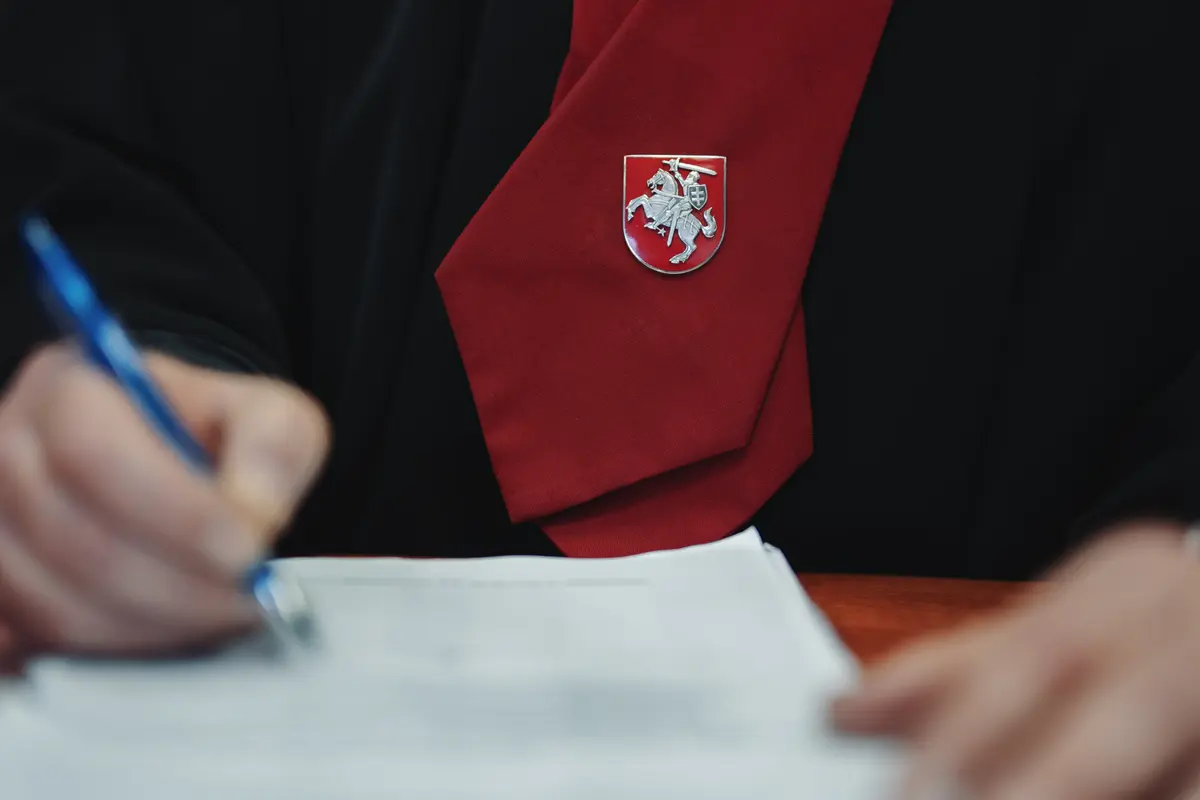 Teismui perduota baudžiamoji byla dėl sukčiavimų