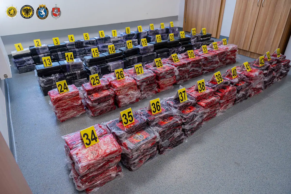 Triuškinantis smūgis narkotikų kontrabandininkams – išimta daugiau nei 1 000 kg kokaino